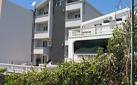 Guest House Dena