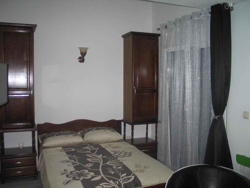 Guest House Dena Dobra Voda Room photo