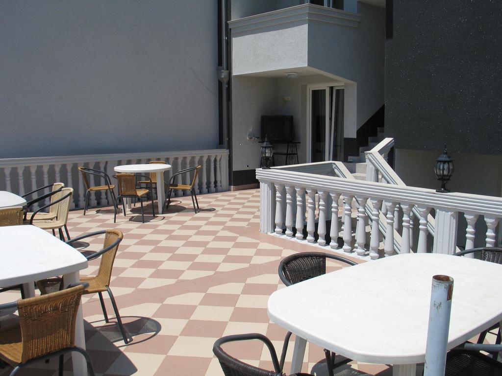 Guest House Dena Dobra Voda Exterior photo