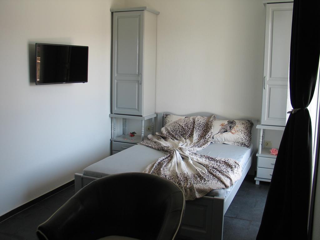 Guest House Dena Dobra Voda Room photo