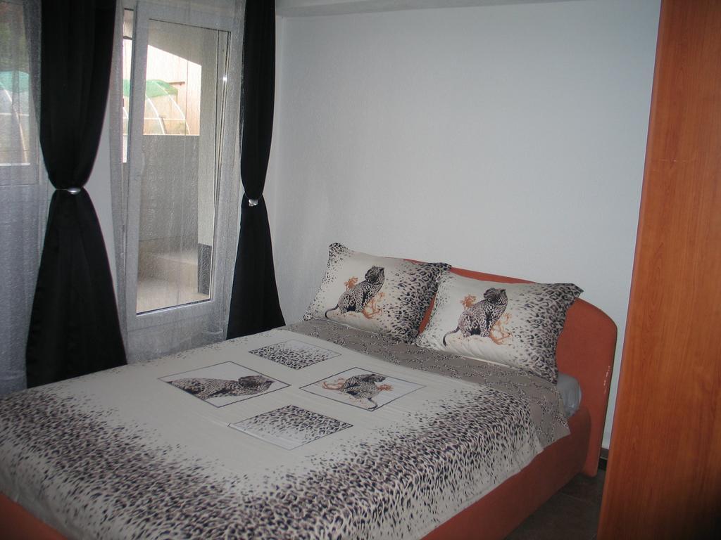 Guest House Dena Dobra Voda Exterior photo