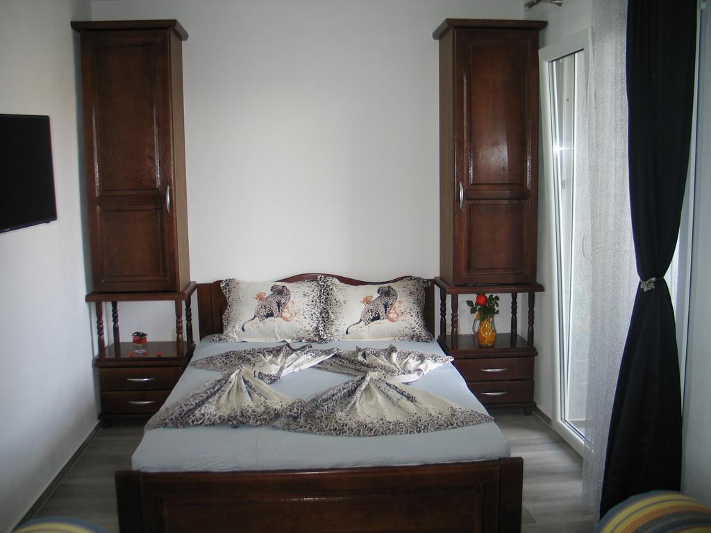 Guest House Dena Dobra Voda Room photo