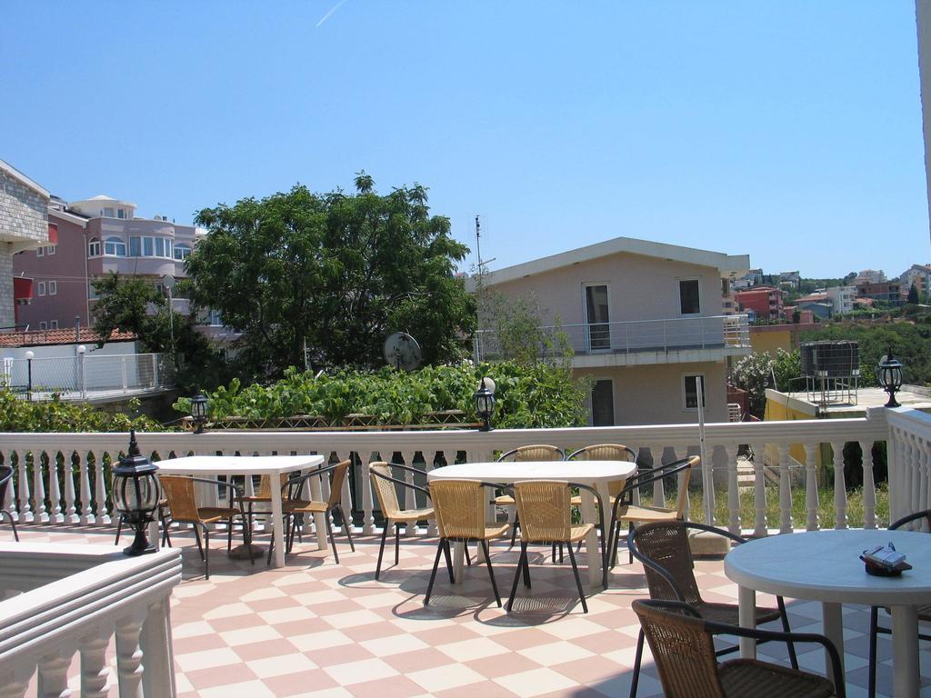 Guest House Dena Dobra Voda Exterior photo